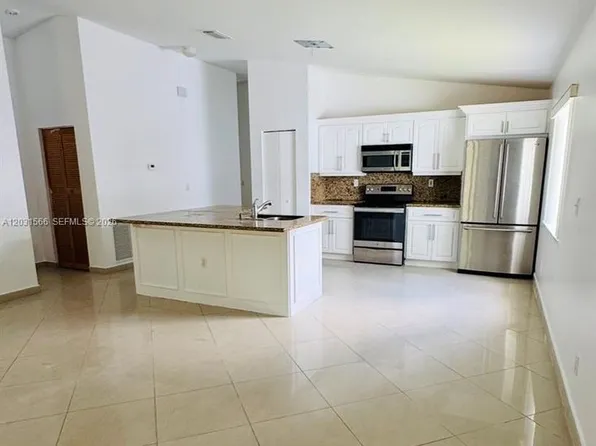 10420 SW 24th Ct, Miramar, FL 33025