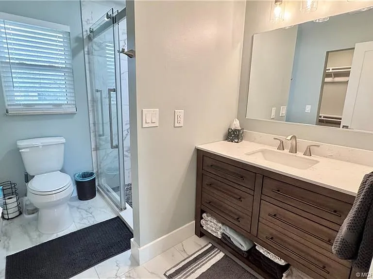 323 SW Ridge Ln — Photo 8