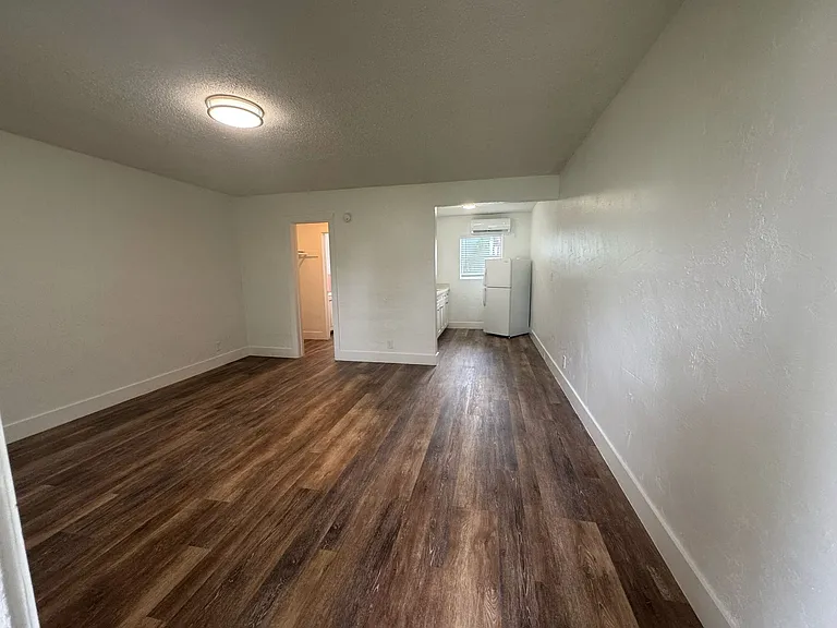 1821 Thomas St #2 — Photo 14
