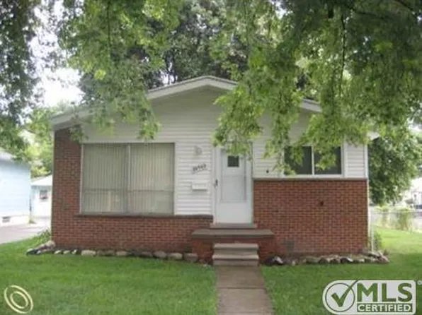 20502 Powers Ave, Dearborn Heights, MI 48125