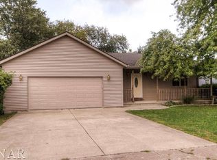 306 Cherry St, Wapella, IL 61777