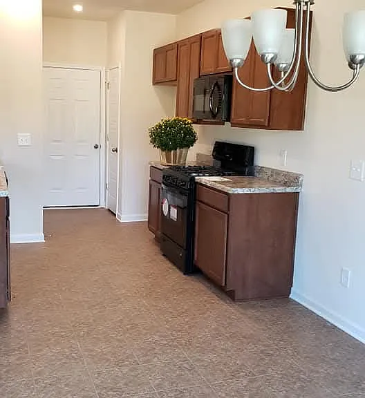 507 Fairway Dr SW — Photo 6