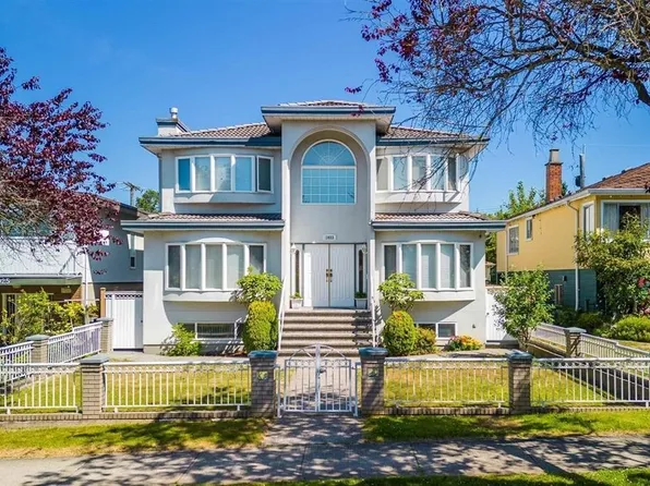 1033 E 39th Ave, Vancouver, BC V5W 1K9