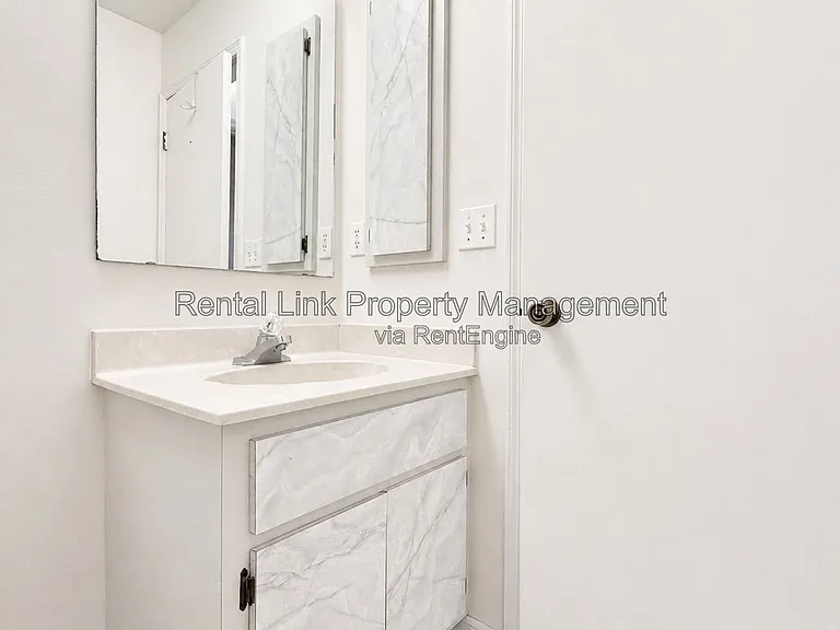 320 SW 3rd Pl #2 — Photo 27