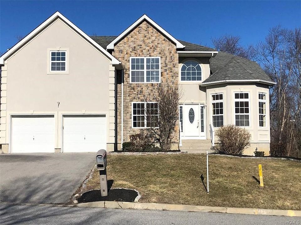 1st image of 111 W Meadow Wind Ln