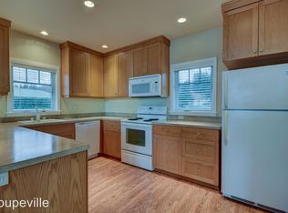 2230 Inverness Way, Coupeville, WA 98239