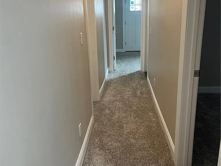 139 S Main St — Photo 9