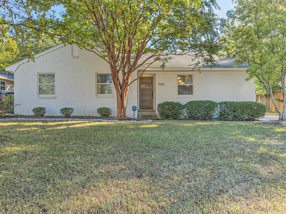 1st image of 1588 Estate Dr