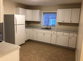 14 5th Ave APT 2, Webster, MA 01570