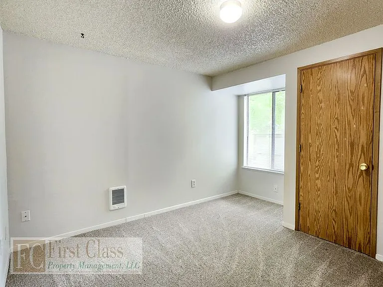 4838 SW Murray Blvd — Photo 8