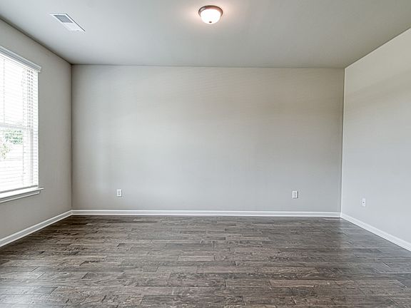 3rd image of Newstar Dr Homesite 35