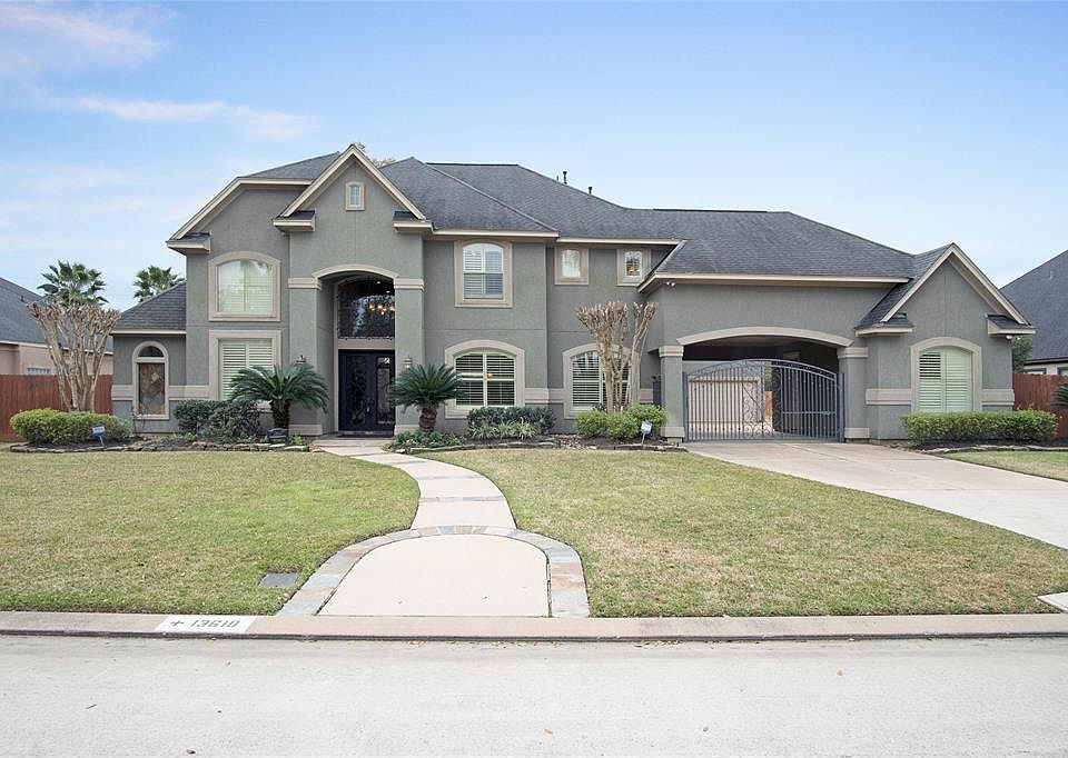 Welcome to this beautiful 2-story custom home in Rock Creek.