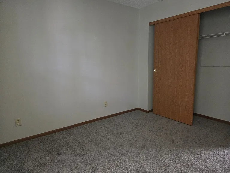 2208 Big Tree Dr — Photo 7