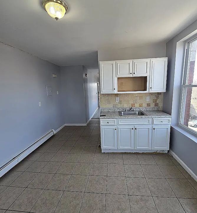 1st image of 95 16th Ave #5C