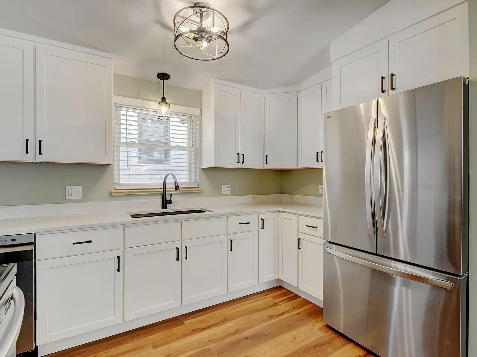 2 bed, 962 sqft, $2,450 — Photo 4
