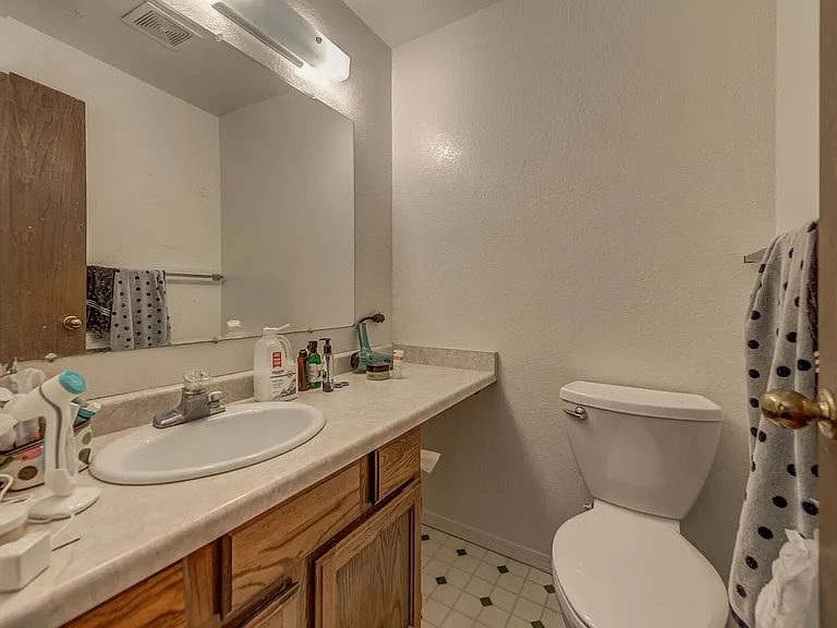 718 W 1720 N #324 — Photo 16