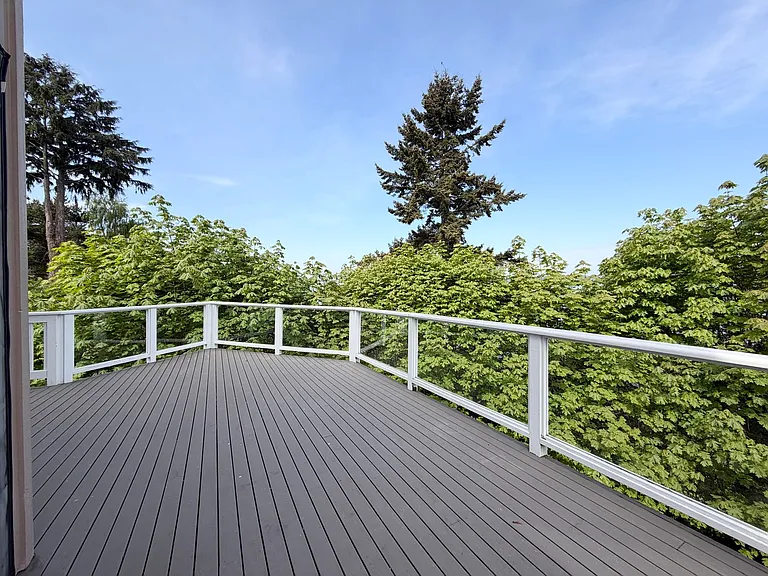 28811 Sound View Dr S — Photo 17