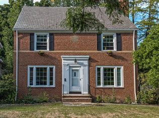 20029 Scottsdale Blvd, Shaker Heights, OH 44122