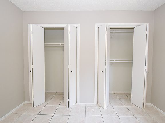 4th image of 2404 Longview St APT 103