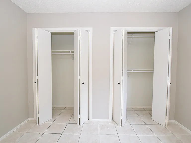 2404 Longview St #103 — Photo 4