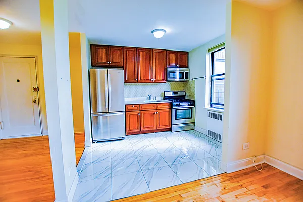 Sold by Remax Edge | media 14