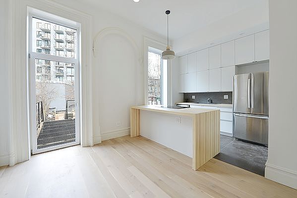 1st image of 13 Brevoort Pl APT 1