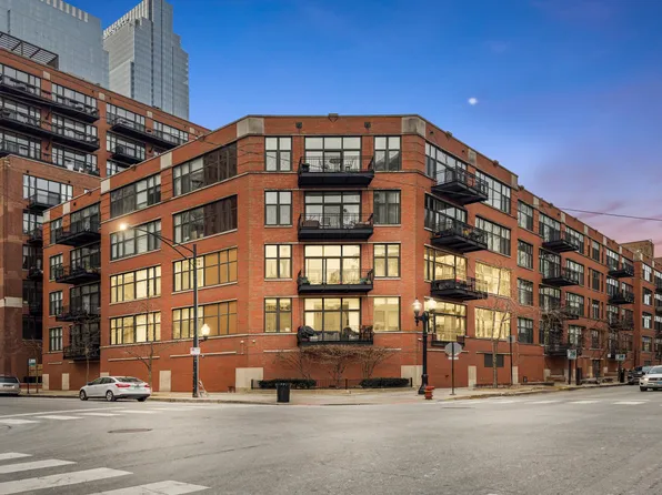 333 W Hubbard St APT 510, Chicago, IL 60654