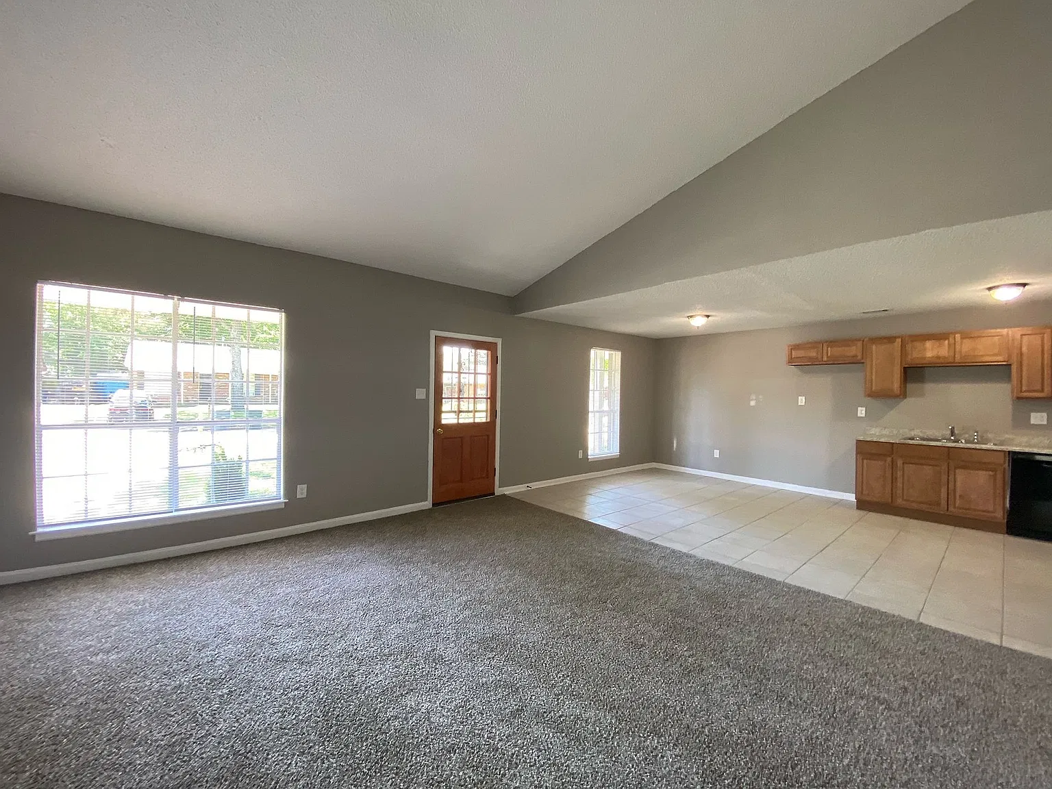 5432 Jasmine Cv — Photo 2