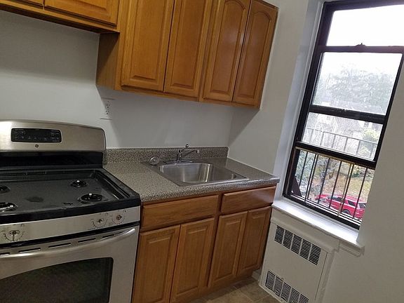 5th image of 83-31 116th St #3E