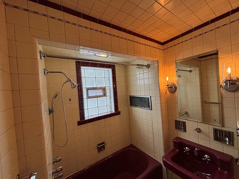 2644 Madison Rd #1 — Photo 10