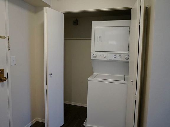 4th image of 4540 8th Ave NE APT 704