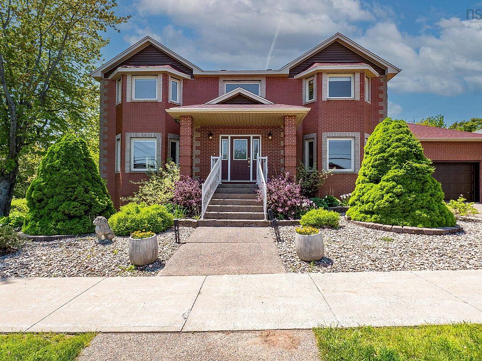 1st image of 31 Lancaster Dr
