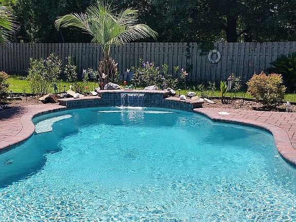 3rd image of 10586 Grayson Ct