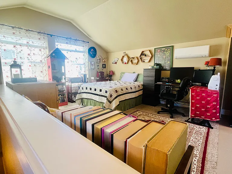 6145 SE Woodstock Blvd #B — Photo 7