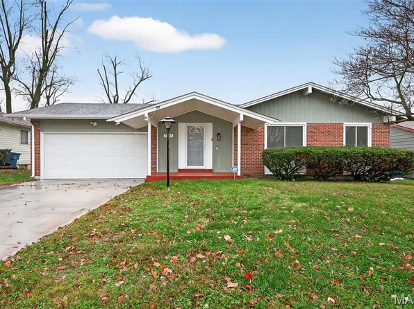 2560 Woodsage Dr, Florissant, MO 63033