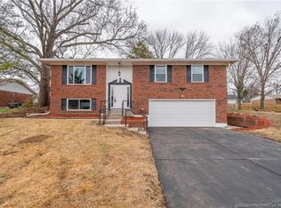 1310 Sportsman Dr, Jeffersonville, IN 47130