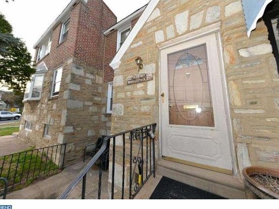 2nd image of 153 E Walnut Park Dr