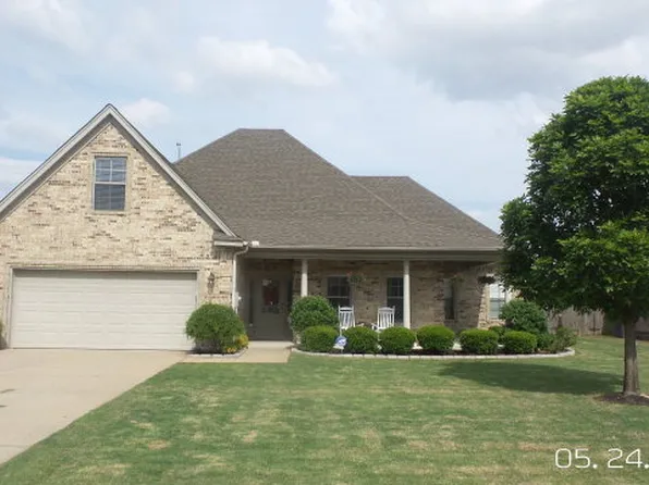 205 Candy Cv, Marion, AR 72364