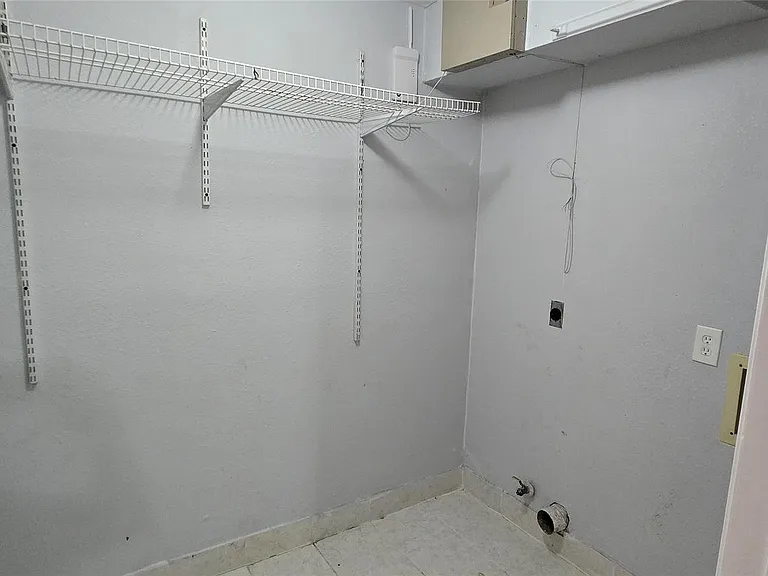6311 Dawnridge Dr — Photo 24