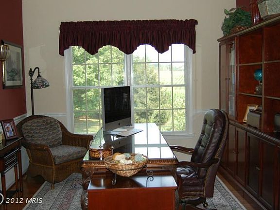 5th image of 16 N Forest Dr