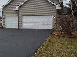 1678 Candlewick Dr SW, Poplar Grove, IL 61065