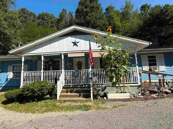 9777 Meathouse Fork Rd, Salem, WV 26426