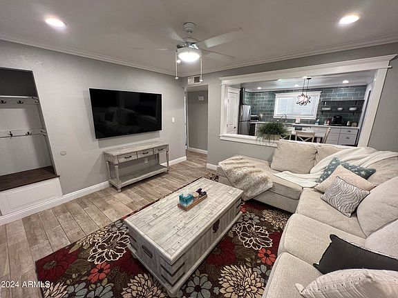 5th image of 1153 W HILLVIEW Street