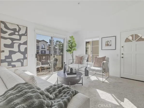 2960 Champion Way APT 805, Tustin, CA 92782