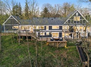 382 Trafalgar Rd, Oakville, ON