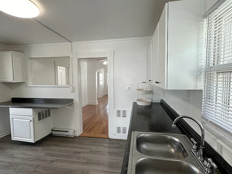 35 Maud St #2 — Photo 35