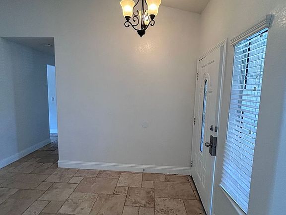 3rd image of 4909 W Leighson Ave
