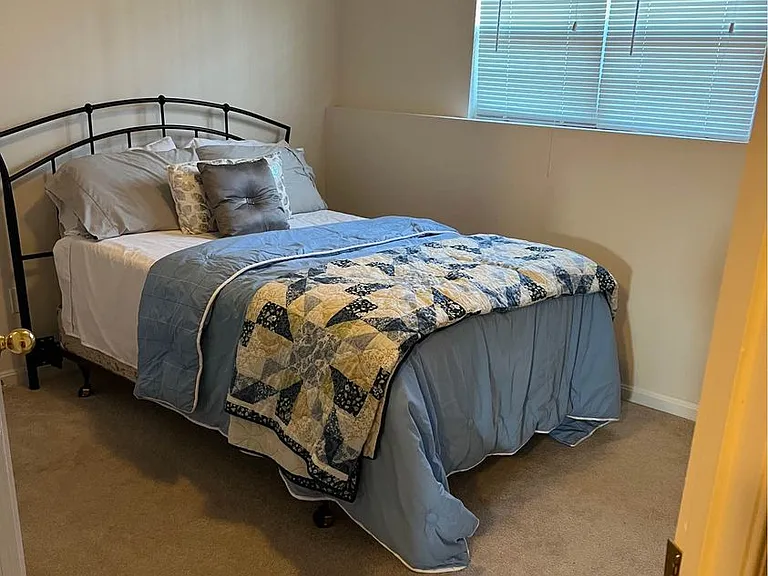 7 Townes Pl — Photo 1