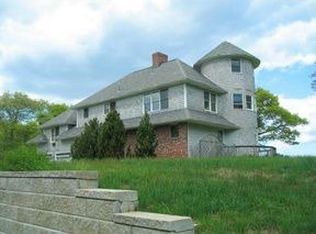 565 Sconticut Neck Rd, Fairhaven, MA 02719