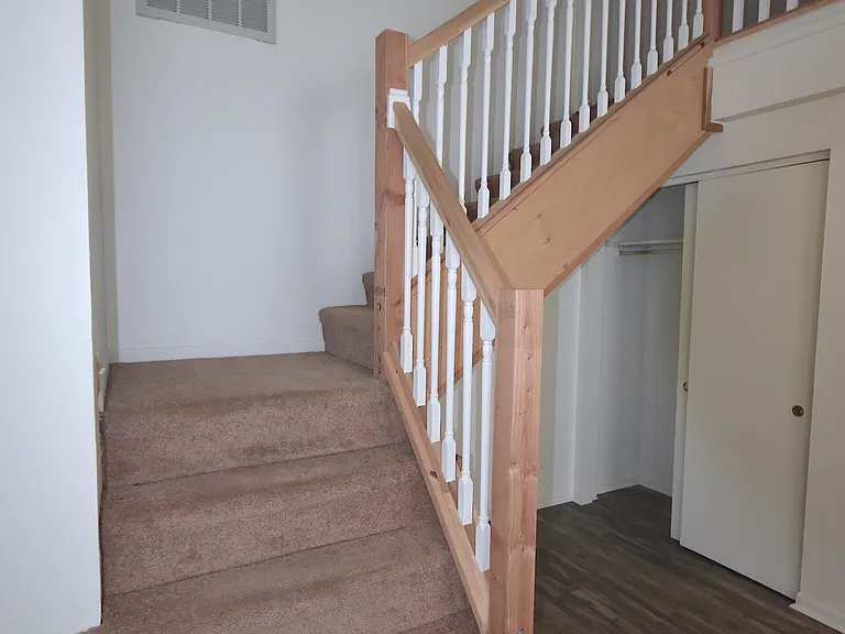 Waveland Place Apartments — Photo 57